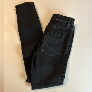 Black Universal Thread jeans